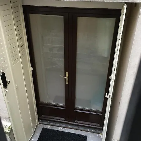 Appartamento Cosy Parisien -rue St Charles - Near Beaugrenelle -tour Eiffel-ecole Cordon Bleu 75015 Bel Emplacement !! *