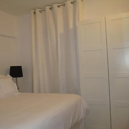 Cosy Parisien -rue St Charles - Near Beaugrenelle -tour Eiffel-ecole Cordon Bleu 75015 Bel Emplacement !! Parigi