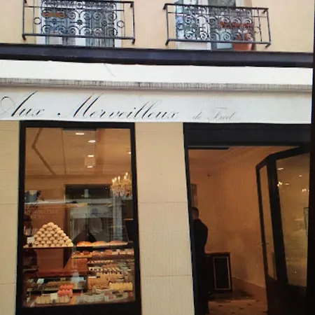 Cosy Parisien -rue St Charles - Near Beaugrenelle -tour Eiffel-ecole Cordon Bleu 75015 Bel Emplacement !! Appartamento Parigi