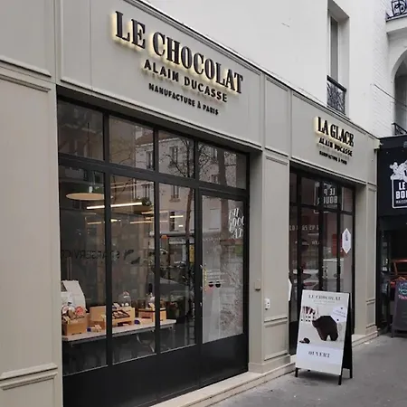 Cosy Parisien -rue St Charles - Near Beaugrenelle -tour Eiffel-ecole Cordon Bleu 75015 Bel Emplacement !! Appartamento