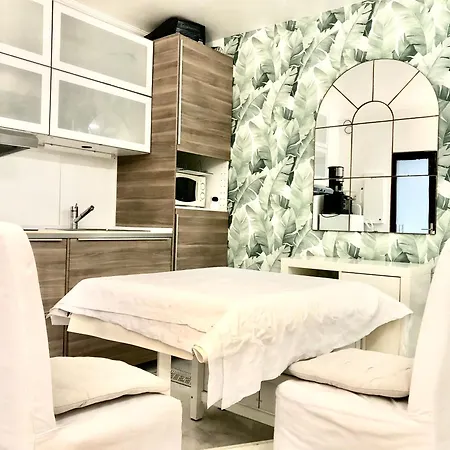 Cosy Parisien -rue St Charles - Near Beaugrenelle -tour Eiffel-ecole Cordon Bleu 75015 Bel Emplacement !! * Parigi