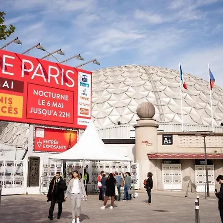 Appartamento Cosy Parisien -rue St Charles - Near Beaugrenelle -tour Eiffel-ecole Cordon Bleu 75015 Bel Emplacement !! Parigi